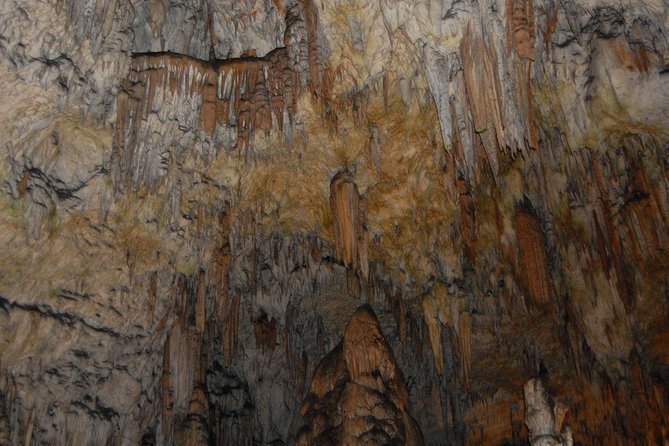 Albania & Greece in one day from Ohrid - Spilaio tou Drakou, the Cave of the Dragon: stalactites and a short tour