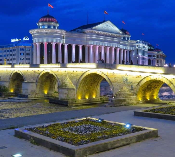CITY WALKING TOUR - PROJECT SKOPJE 2014 - Project Skopje 2014: seeing the story across the center