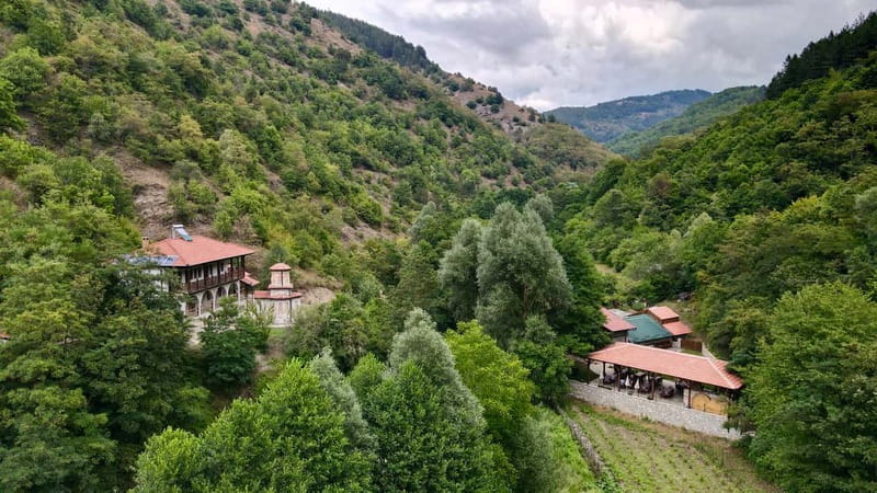 Ohrid: Monastery Winery Tour and Wine Tasting - The setting: river valley calm with a hill-country feel
