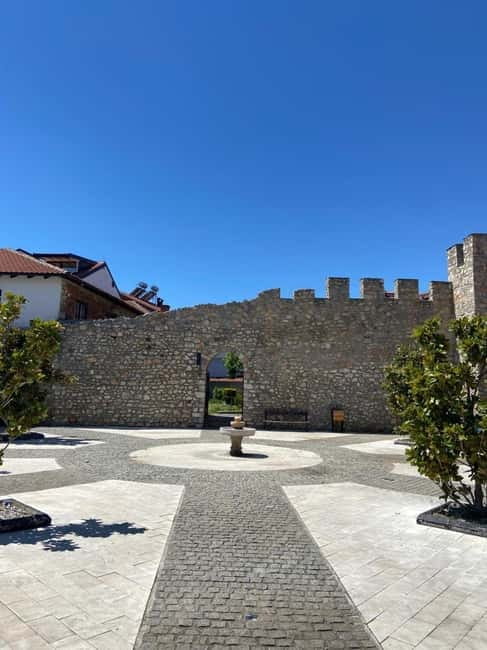 Ohrid: Old Town Walking Tour - Samuil Fortress: Panoramas and Stories at the High Point