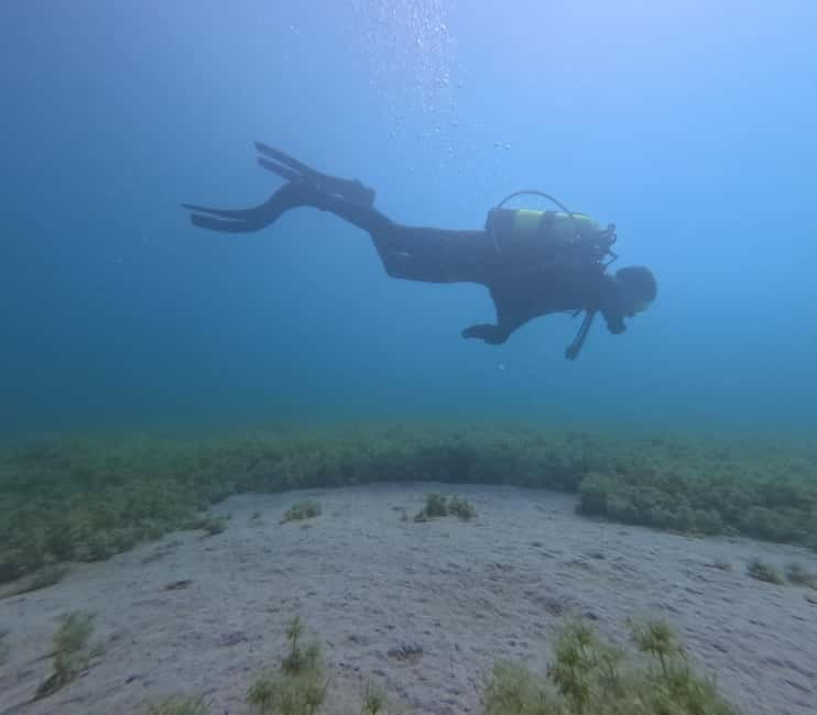 Ohrid: Scuba Diving Experience in Lake Ohrid - Gear and shore-entry reality: how it’s set up for first-timers
