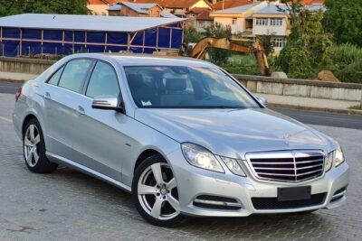 Skopje Airport Private Transfer for up to 3 Passengers