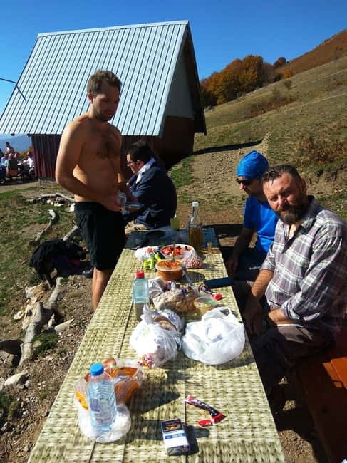 Skopje: Brodec – Spirova Hut – Crn Kamen Hike Tour - Spirova Hut (1448m): shepherd roots, food, and a Skopje viewpoint