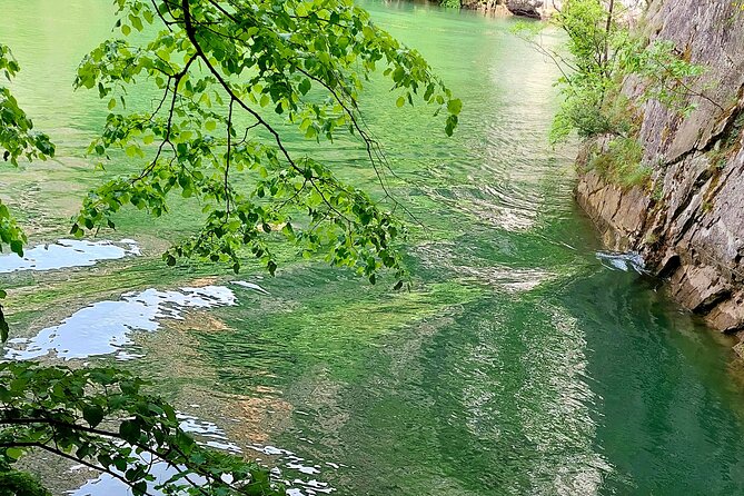 Skopje: Matka Canyon, Millennium Cross & Traditional Village Tour - Matka Canyon: boat time, Vrelo cave, and the lake-side break