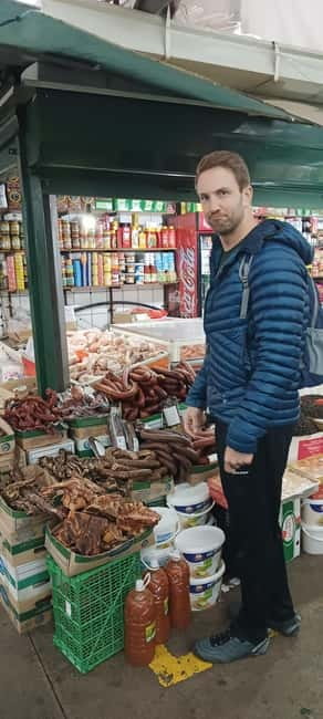 Skopje Tasting Tour: The 5 Tastes of Skopje in the Old Town - Old Bazaar tasting stops: Simit, Tavce Gravce, and kebapcinja