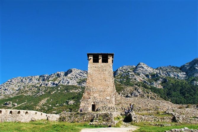 Tirana and Kruja tour from Ohrid - The morning start: pickup, transport, and border crossing reality