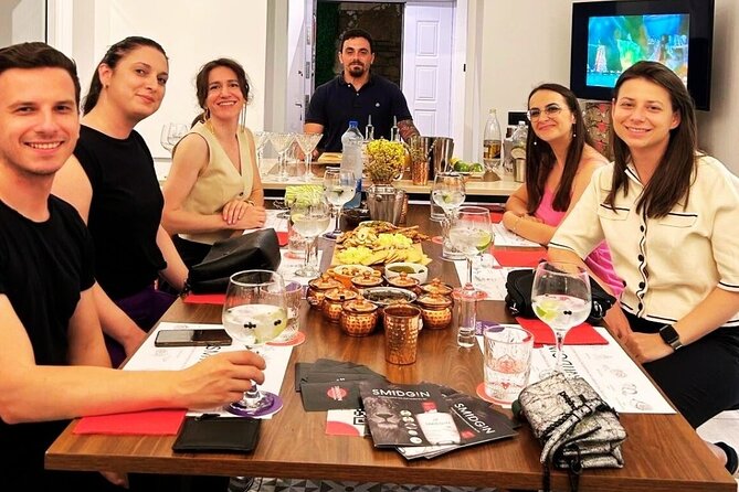 Unique Smidgin explore and tasting tour - The Perfects Serve drink, turning knowledge into a real sip