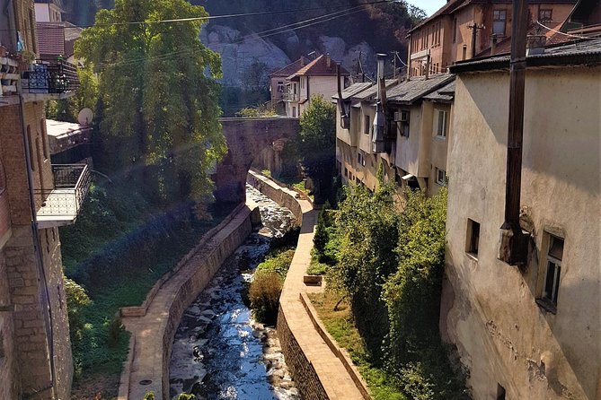 Vinica, Lesnovo Monastery and Kratovo tour from Skopje - Lesnovo Monastery in a volcanic crater, and why the setting matters